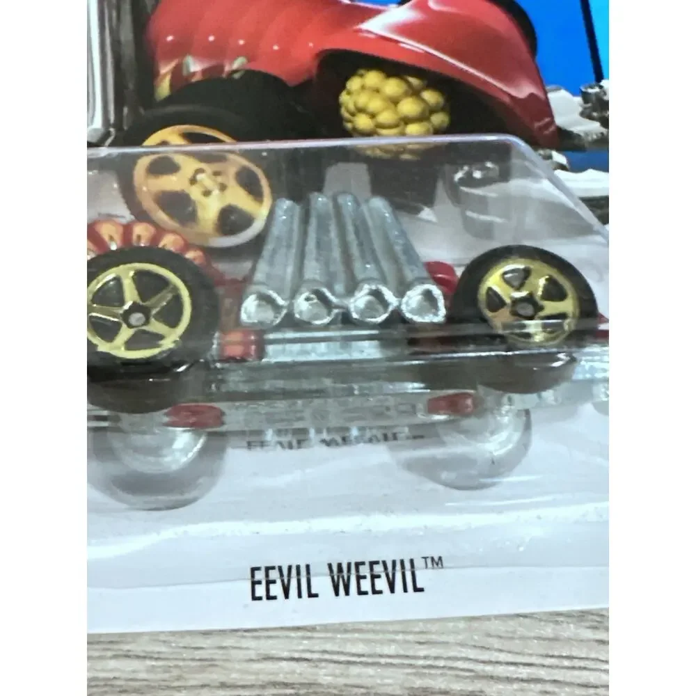 Hot Wheels Eevil Weevil HW City 2014 Street Beasts 51/250 Hotwheels H77